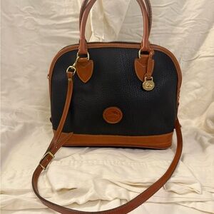 Vintage Dooney & Bourke leather crossbody